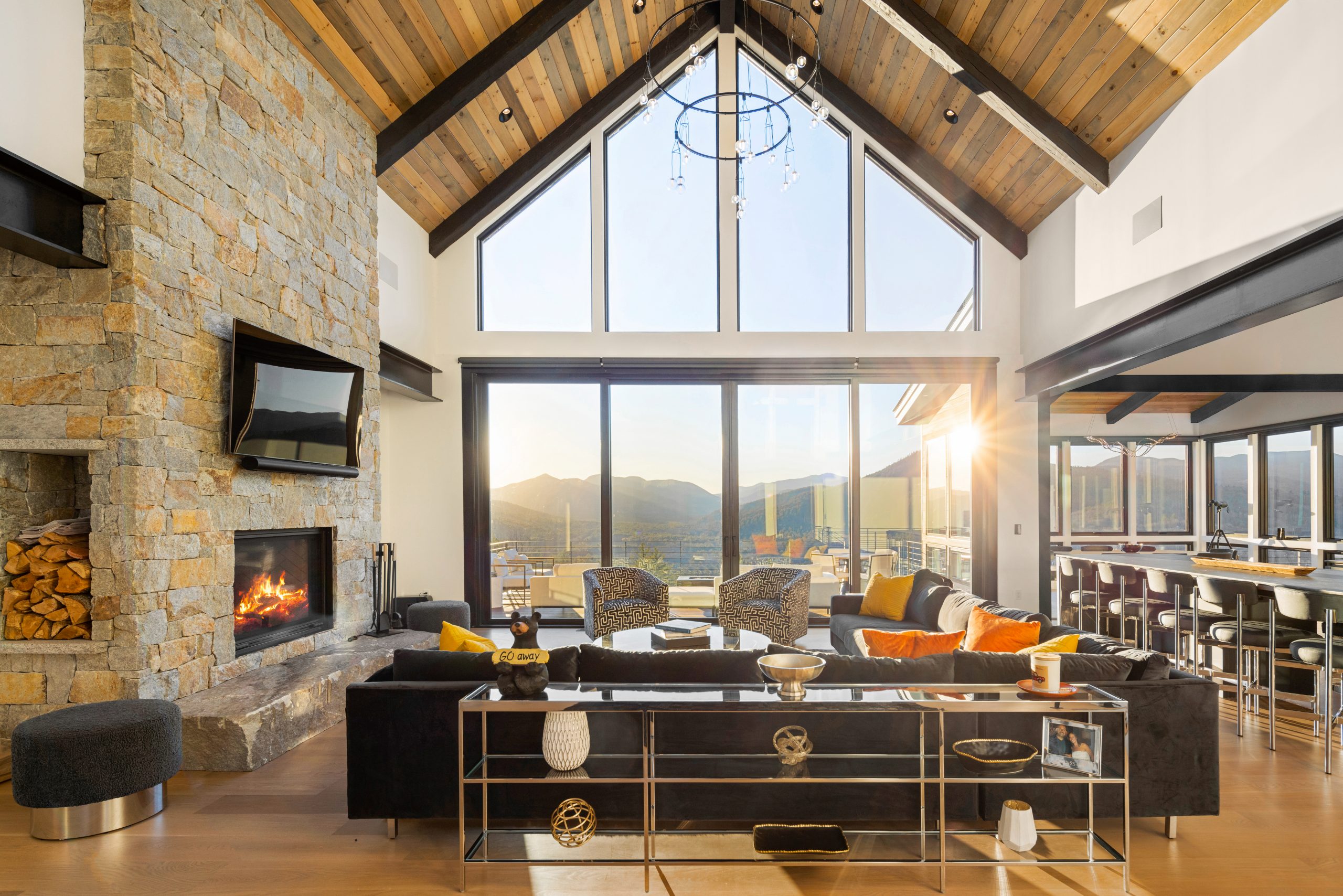 Windy Mountain Lodge by Natural Element Homes